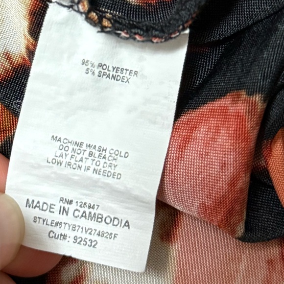 Cocomo Dark Floral Roll Tab Sleeve Blouse Size 2X Mature Office Career Casual - Picture 7 of 7